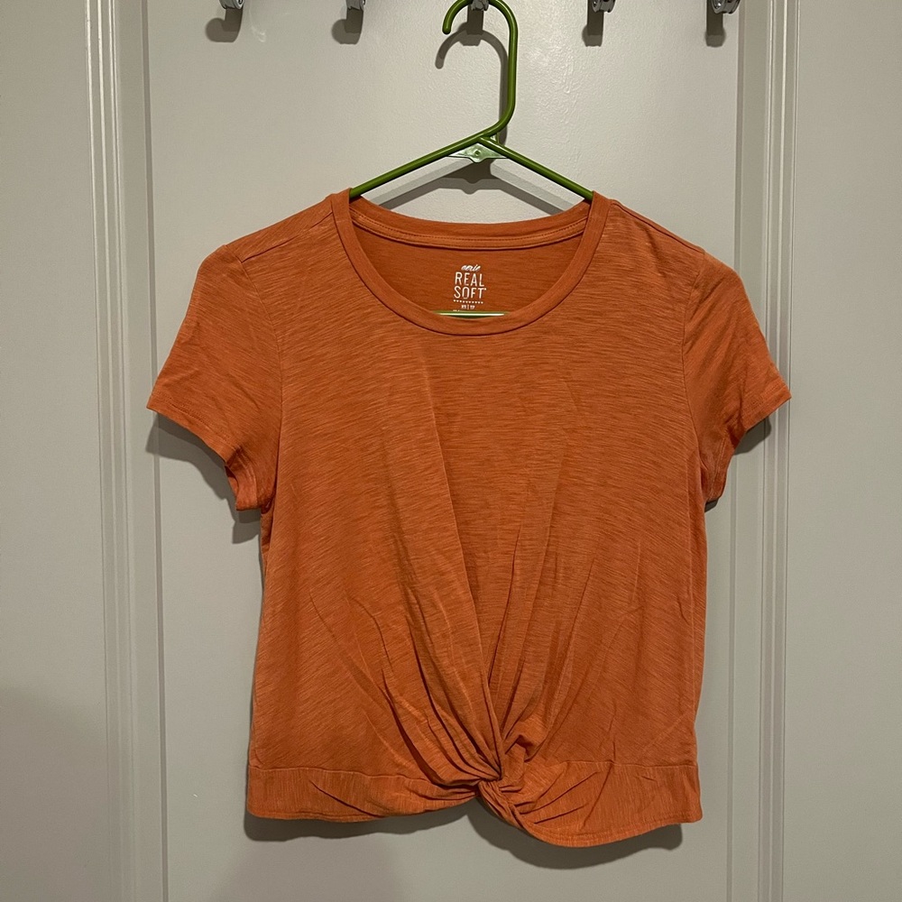 Aerie t shirt - orange - size extra small